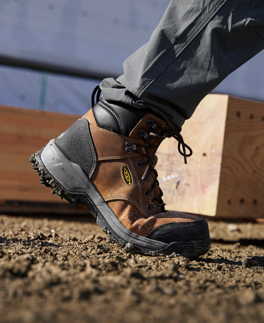 Men's Evanston 6 Waterproof Boot (Carbon Toe) | Bison/Black - Image 8