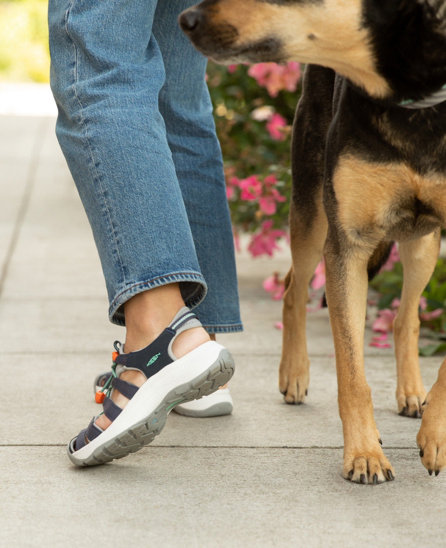 Women's Astoria West Sandal | Naval Academy/Reef Waters - Image 9