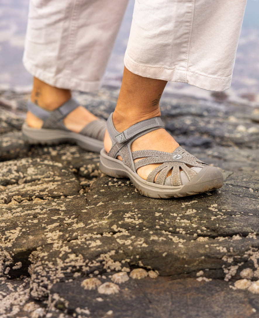 Women's Rose Sandal | Black/Neutral Gray - Image 8