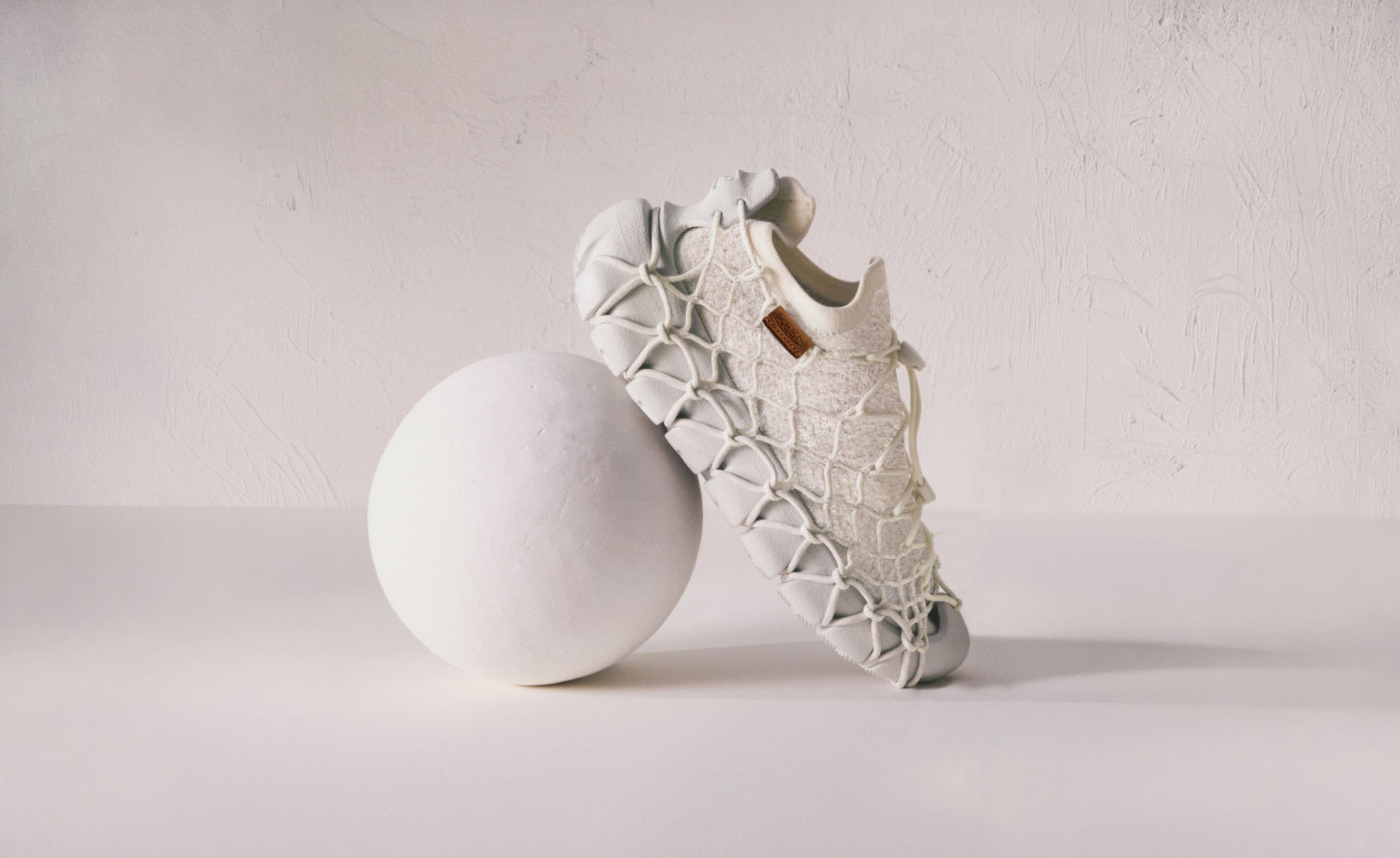 Men's UNEEK 360 Sneaker | Atmosphere Birch - Image 7