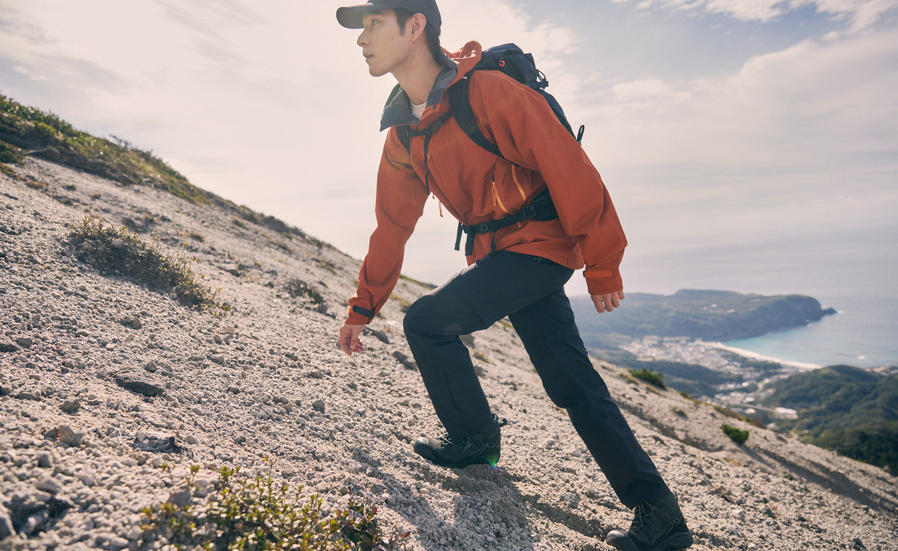 Men's Targhee IV Waterproof Hiking Boot | Triple Black - Image 7