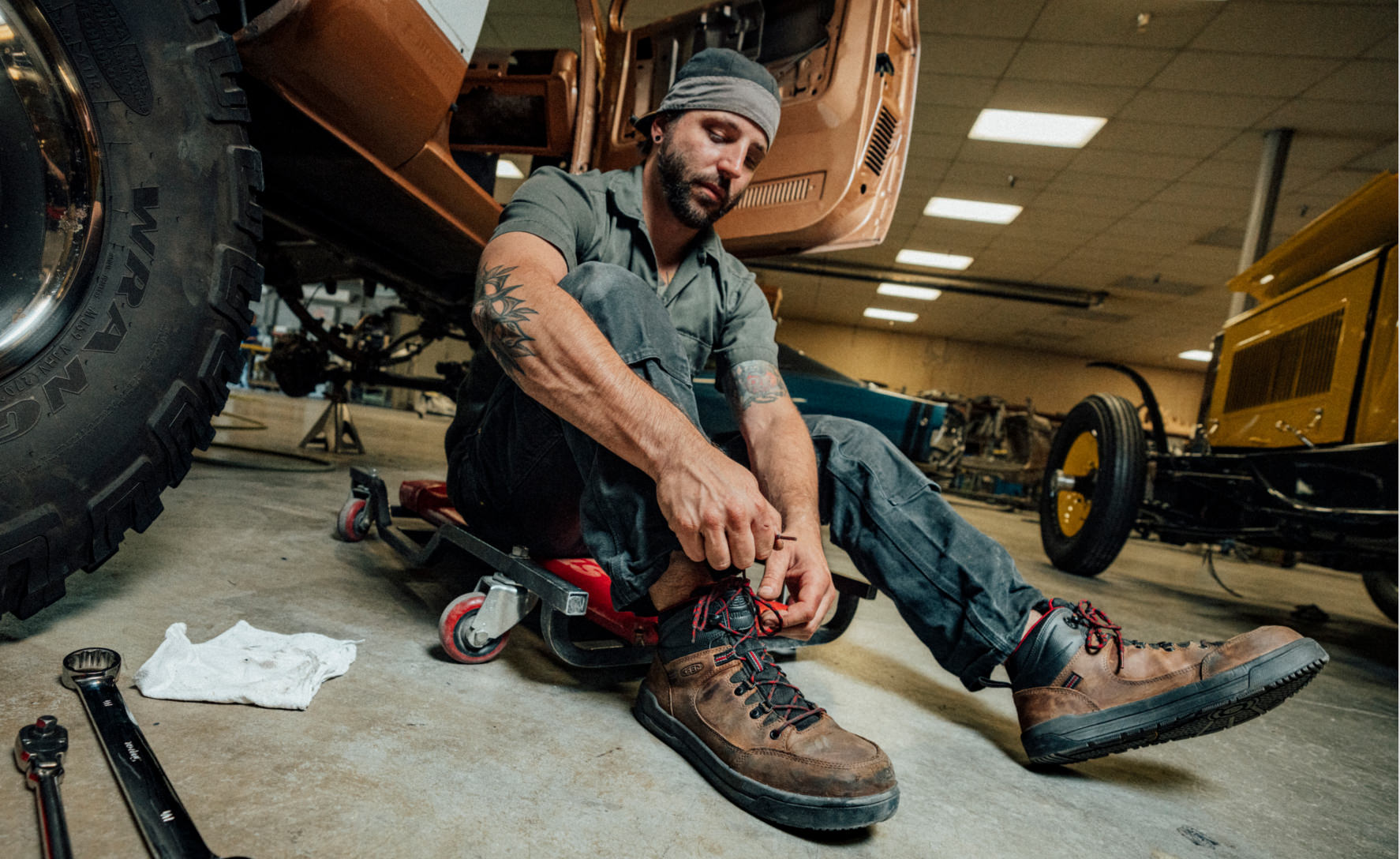 Men's Gibson Hiker Work Boot (Carbon Toe) | Bison/Black - Image 7